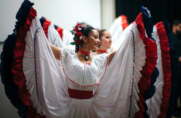 Música y Danza Tradicional de Costa Rica: Visión General de Cultura, Instrumentos y Festivales