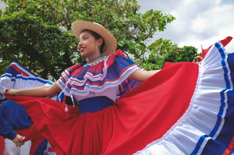 Costa Rica’s Traditional Dances: Folk Music, Costumes, and Festivals You Can’t Miss