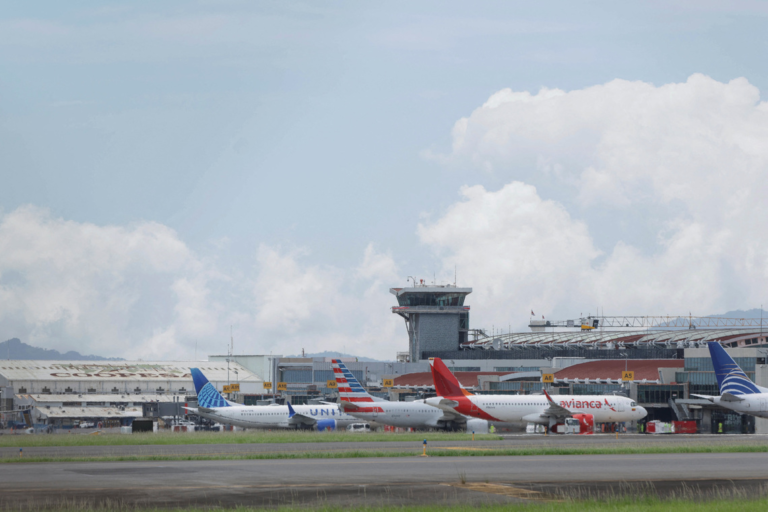 Costa Rica Cleared for Takeoff After Radar Blackout